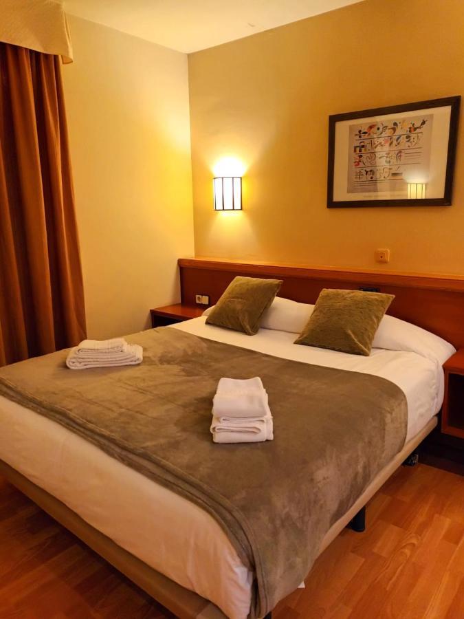 Hotel Estel Berga Esterno foto