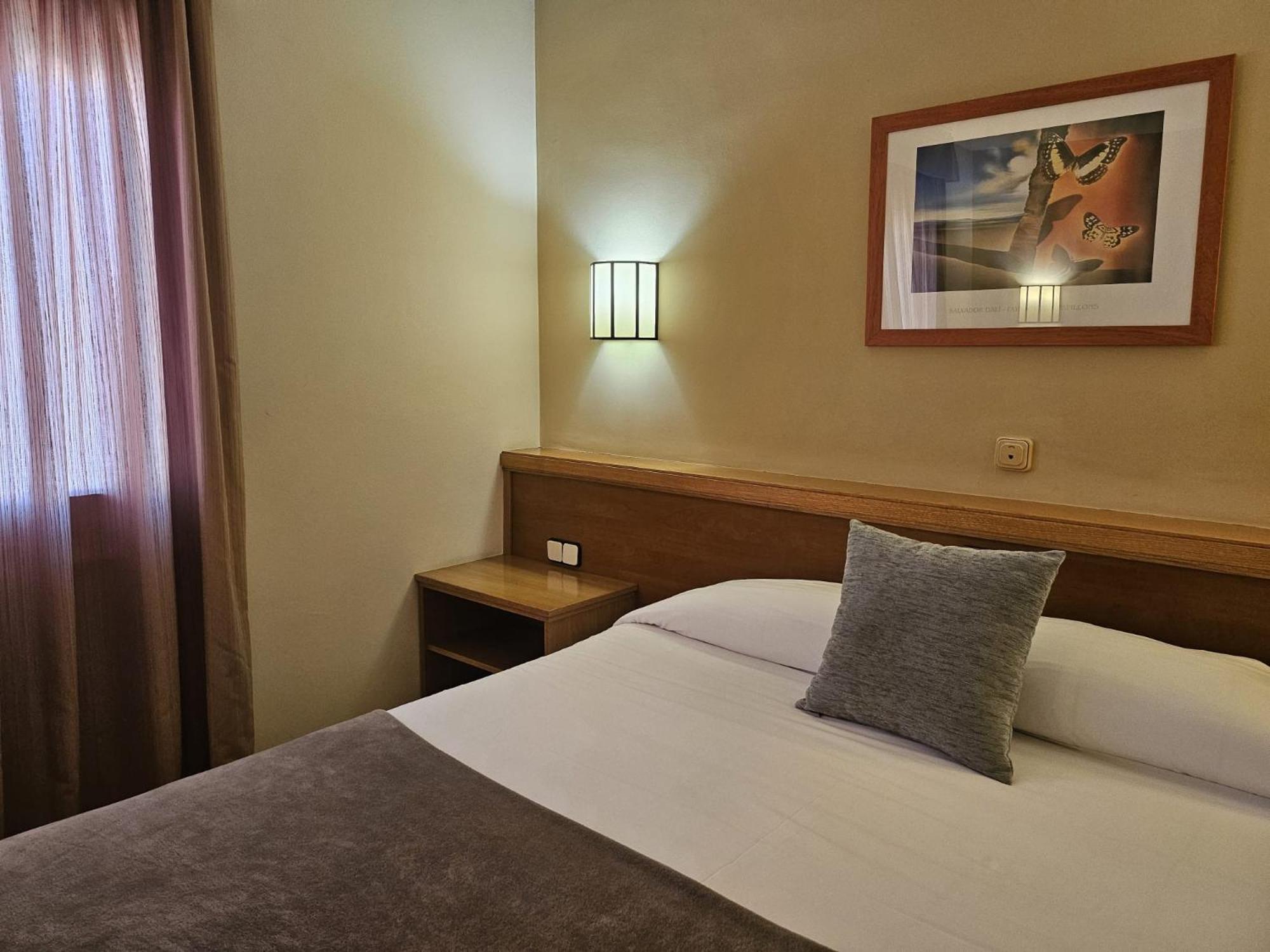 Hotel Estel Berga Esterno foto